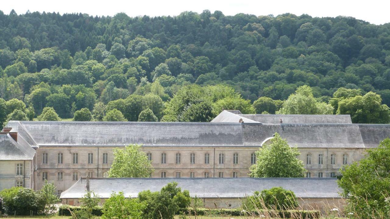 Villa Laroulottedubec Malleville-sur-le-Bec Exterior foto